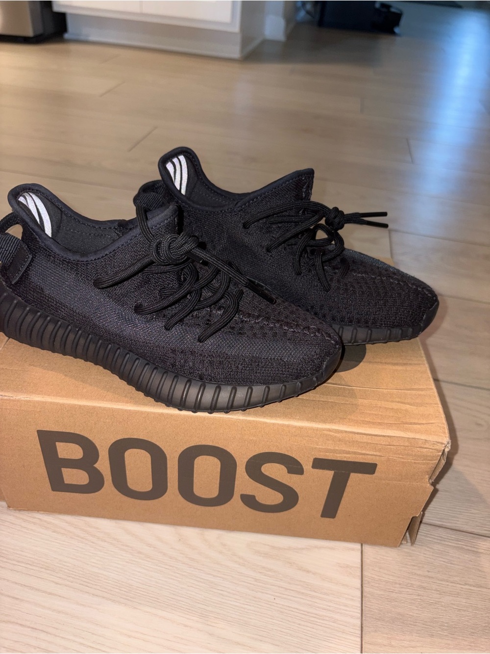Kids Black Yeezy Boost 350 V2 Knit Athletic Sneakers - Boost Style